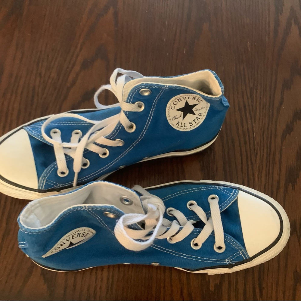 Converse hi top tennis shoes unisex size 6